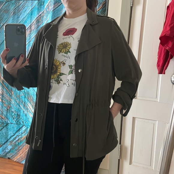 Green Mossimo soft jacket adjusts sleeves - Picture 3 of 3